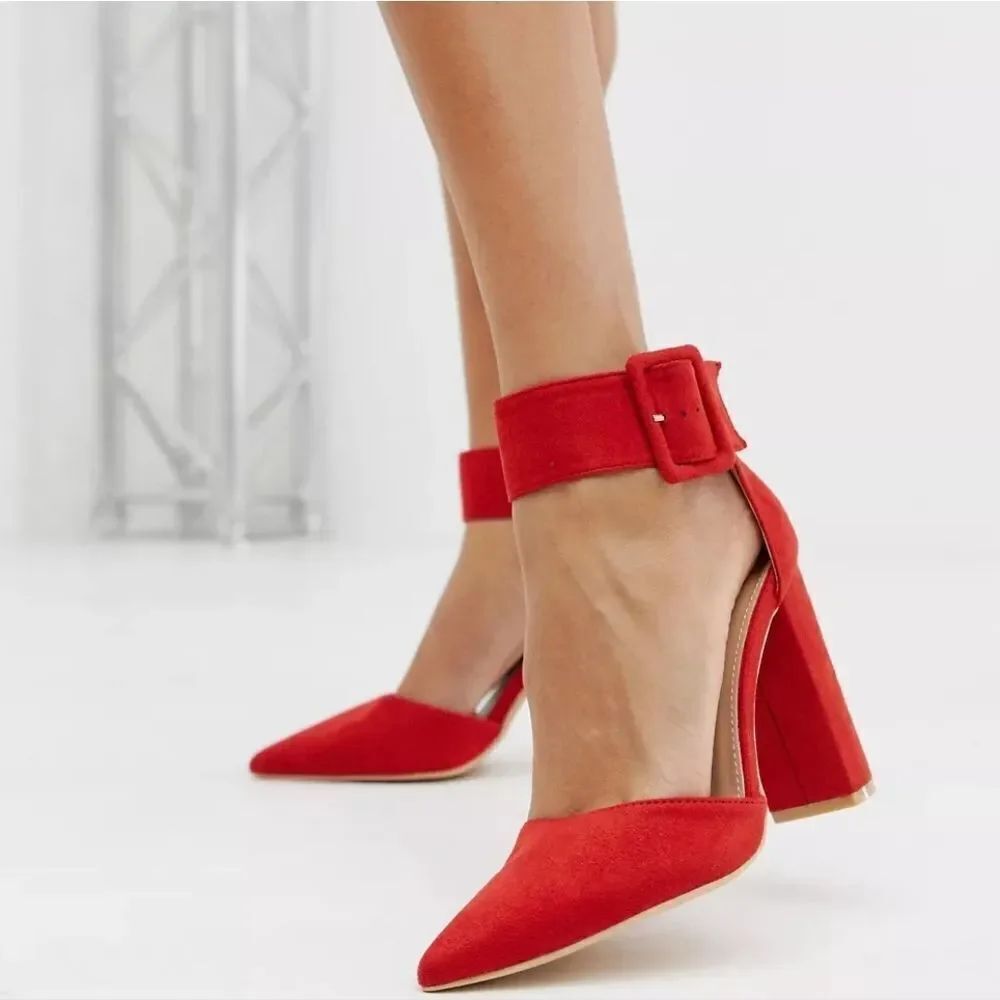 BRAND NEW FOREVER 21 FAUX SUEDE BLOCK HEELS PUMP